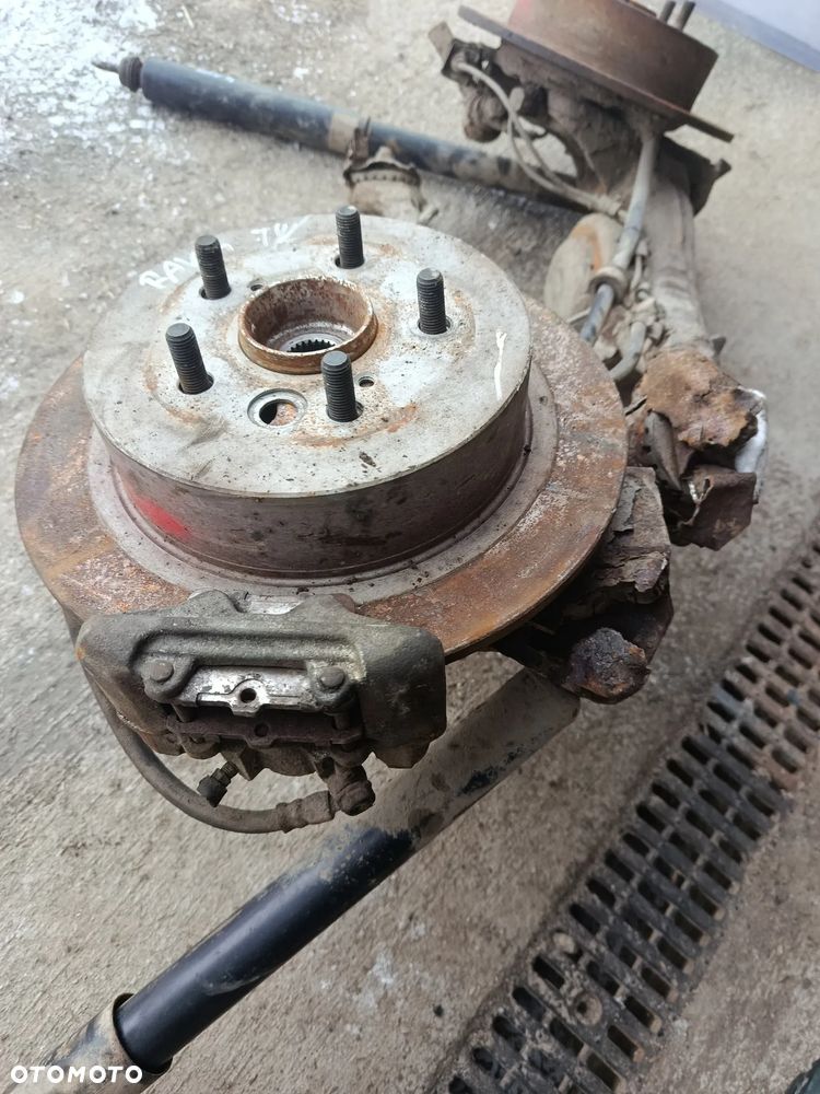 Zwrotnica tył prawa lewa toyota rav4 2 2.0D - 3