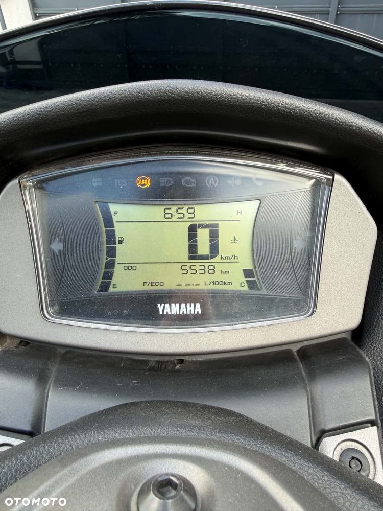 Yamaha NMAX - 3