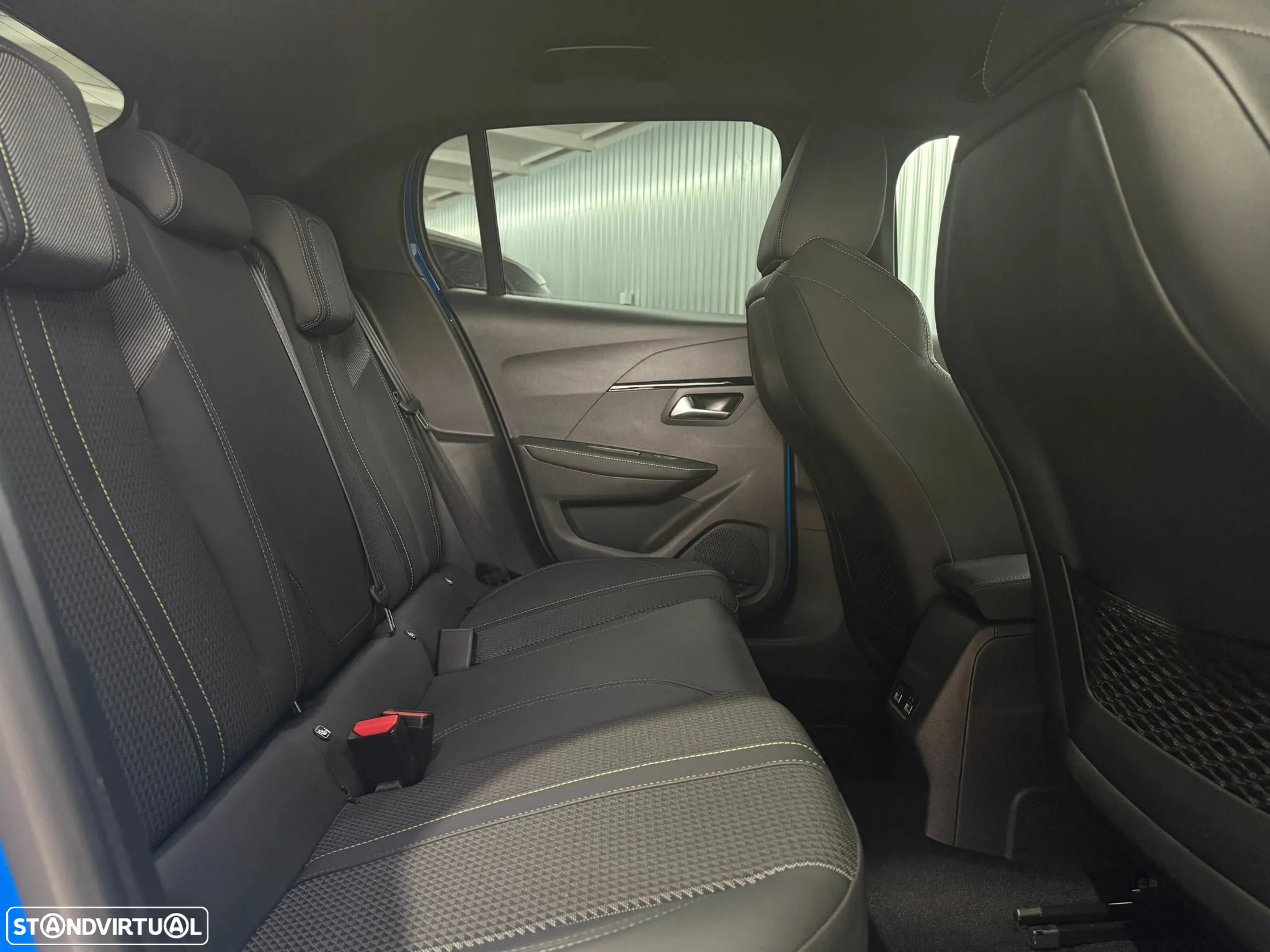 Peugeot 208 1.2 PureTech GT Line - 32