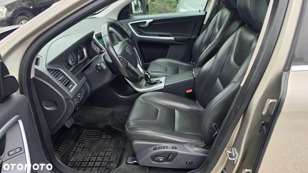 Volvo XC 60 D4 Summum - 15