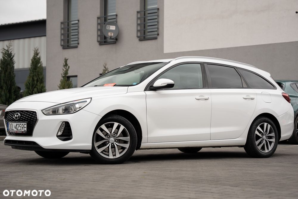 Hyundai i30 1.6 D Style - 9