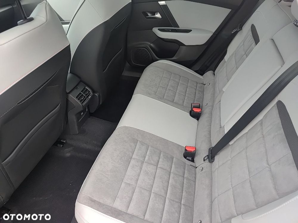 Citroën C4 1.2 mHEV Max eDCT6 - 10