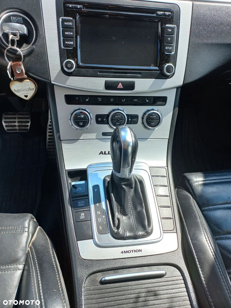 Volkswagen Passat Alltrack - 8