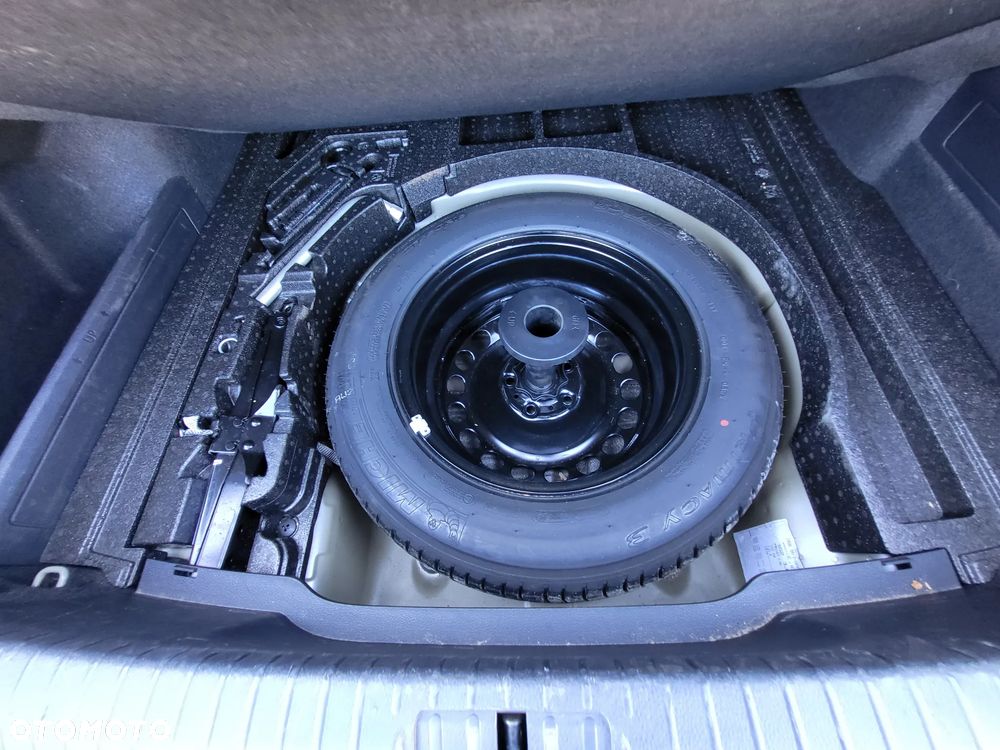 Volkswagen Passat 1.8 TSI BMT Comfortline DSG - 25