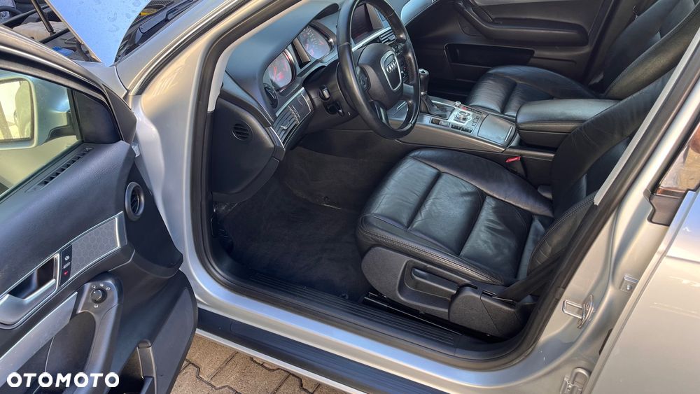 Audi A6 Limousine 2.4 - 14
