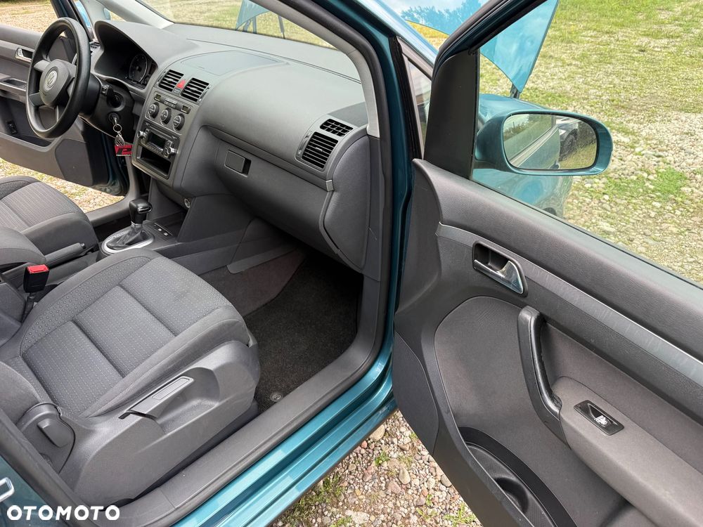 Volkswagen Touran 1.9 TDI DSG Trendline - 13