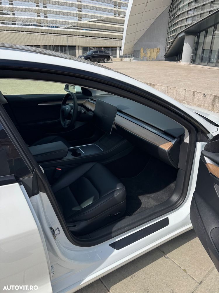 Tesla Model 3 - 15