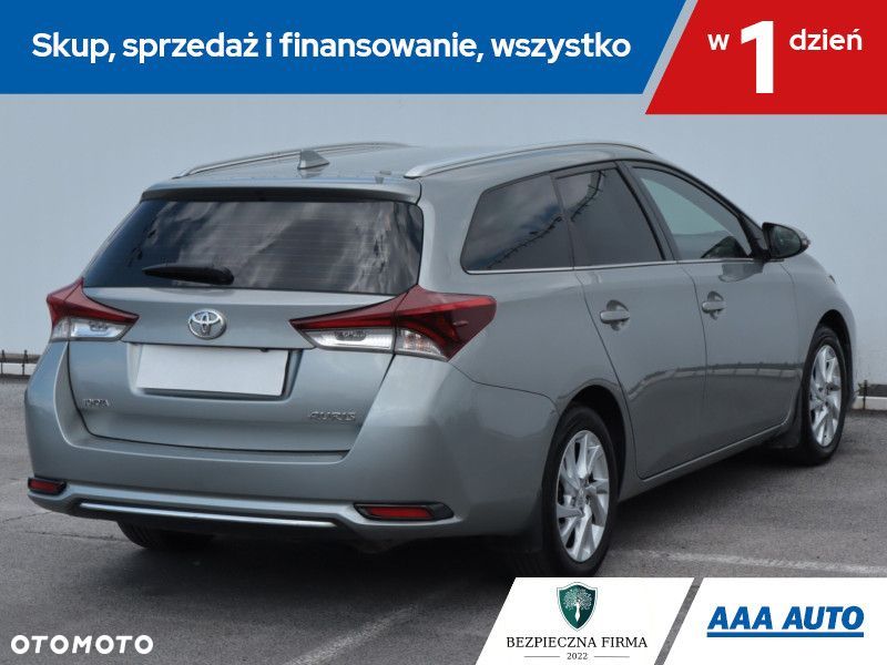 Toyota Auris - 7