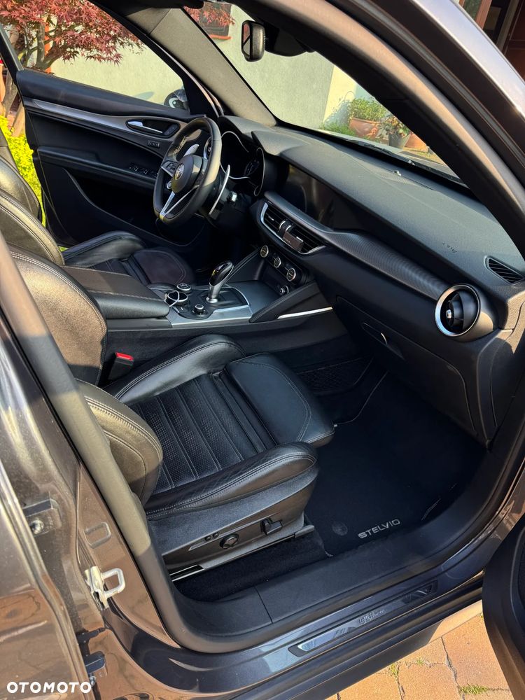 Alfa Romeo Stelvio 2.0 Turbo Super Q4 - 8