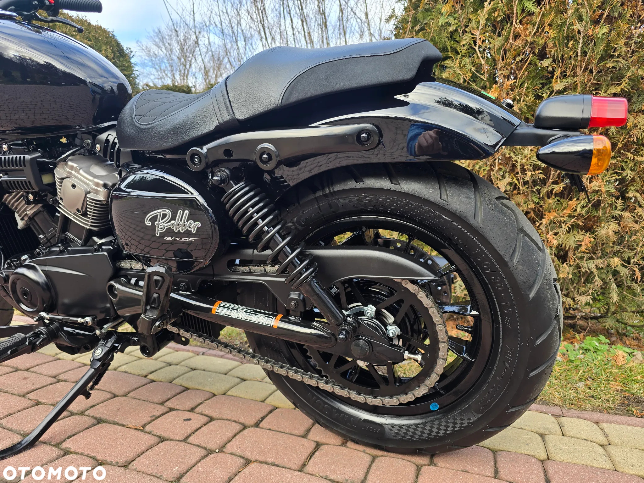 Hyosung GV - 17