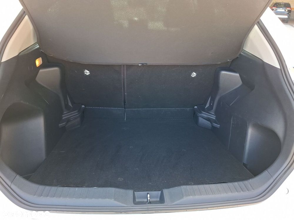 Toyota Yaris Cross - 17