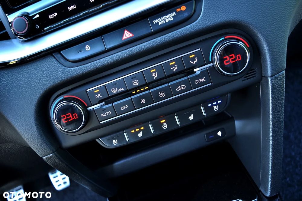 Kia Ceed 1.5 T-GDI GT-Line - 31