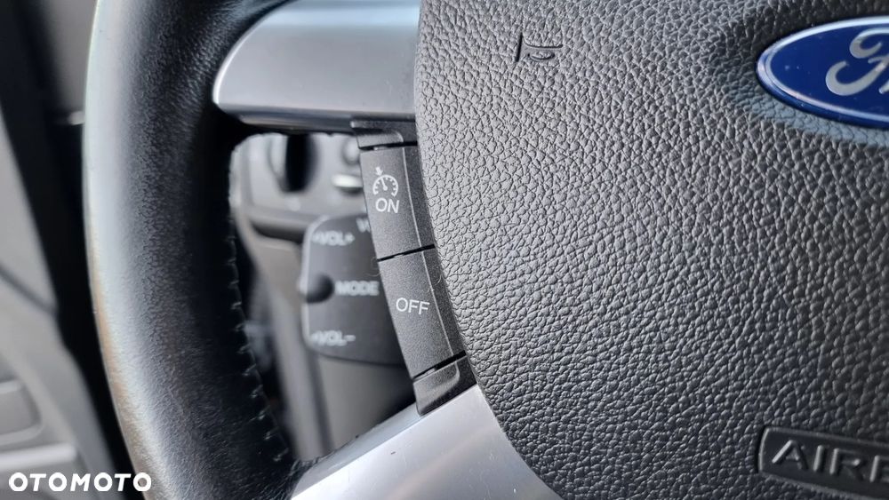 Ford Kuga 2.0 TDCi 4x4 Champions Edition - 28