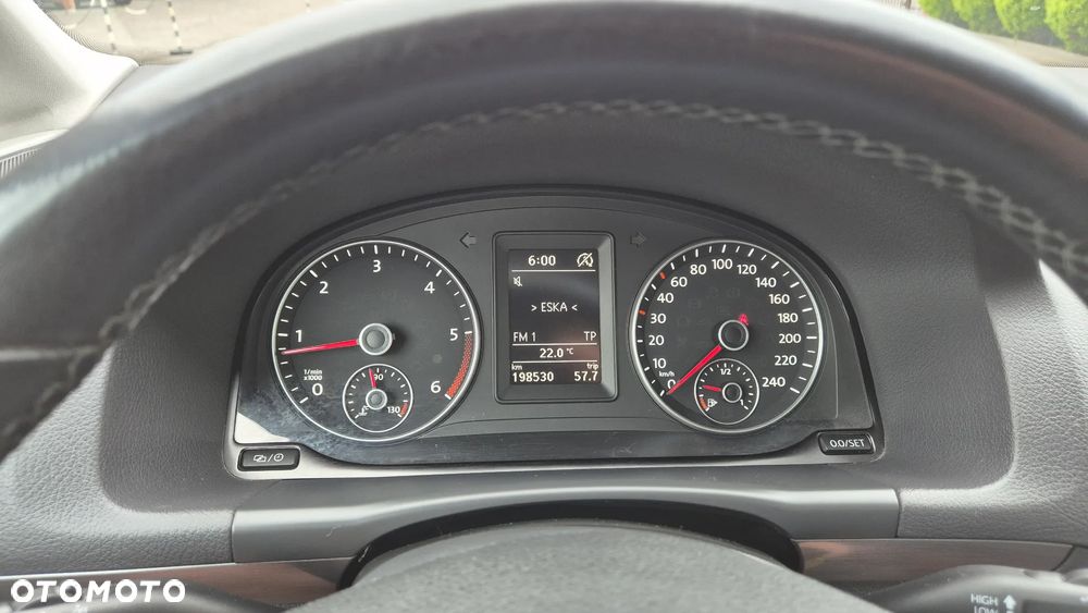 Volkswagen Touran 1.6 TDI DPF Highline - 10