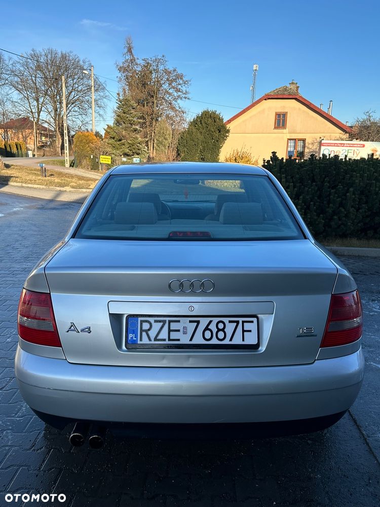 Audi A4 Limousine 1.8 Quattro - 10