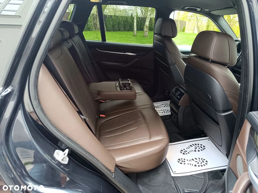 BMW X5 M M50d Sport-Aut - 35