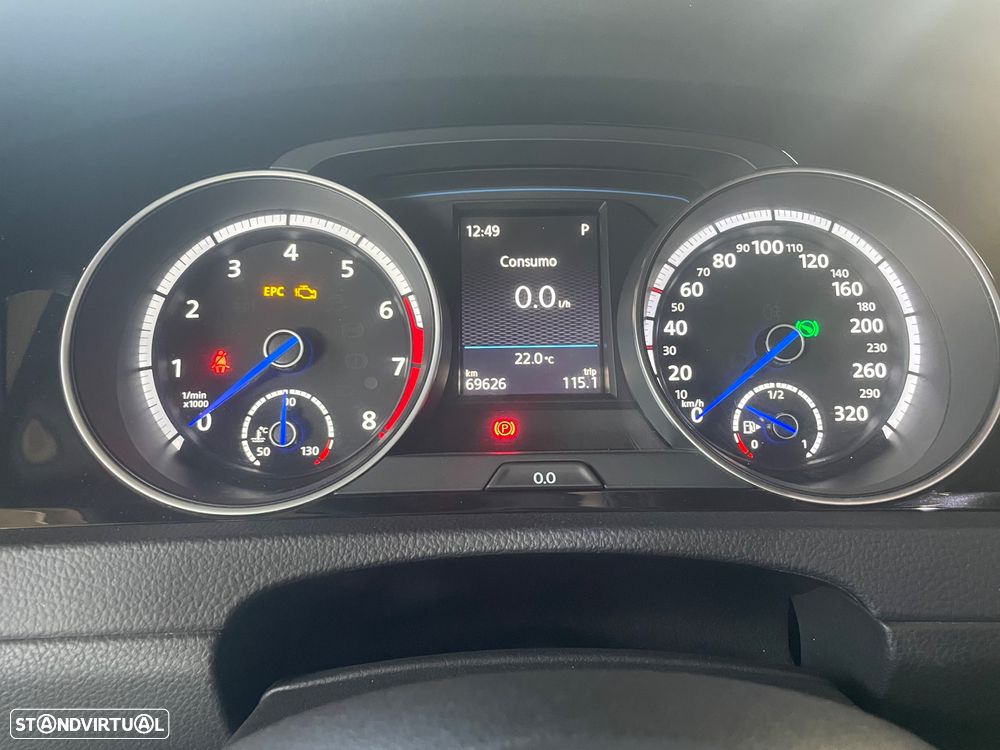 VW Golf R 2.0 TSI OPF 4Motion DSG - 6