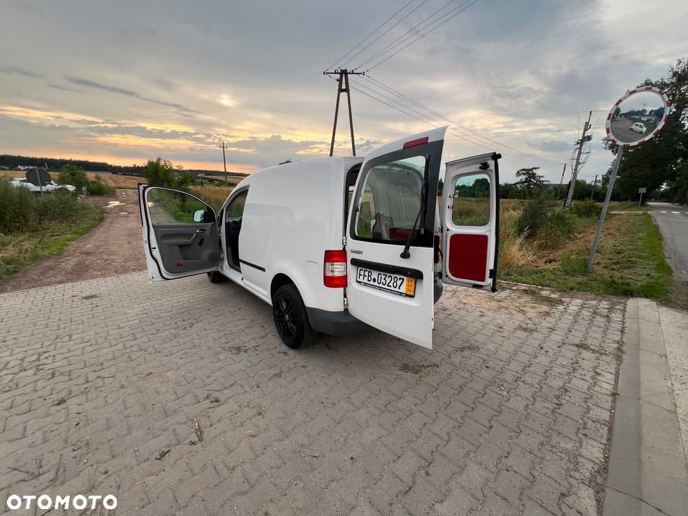 Volkswagen Caddy - 18