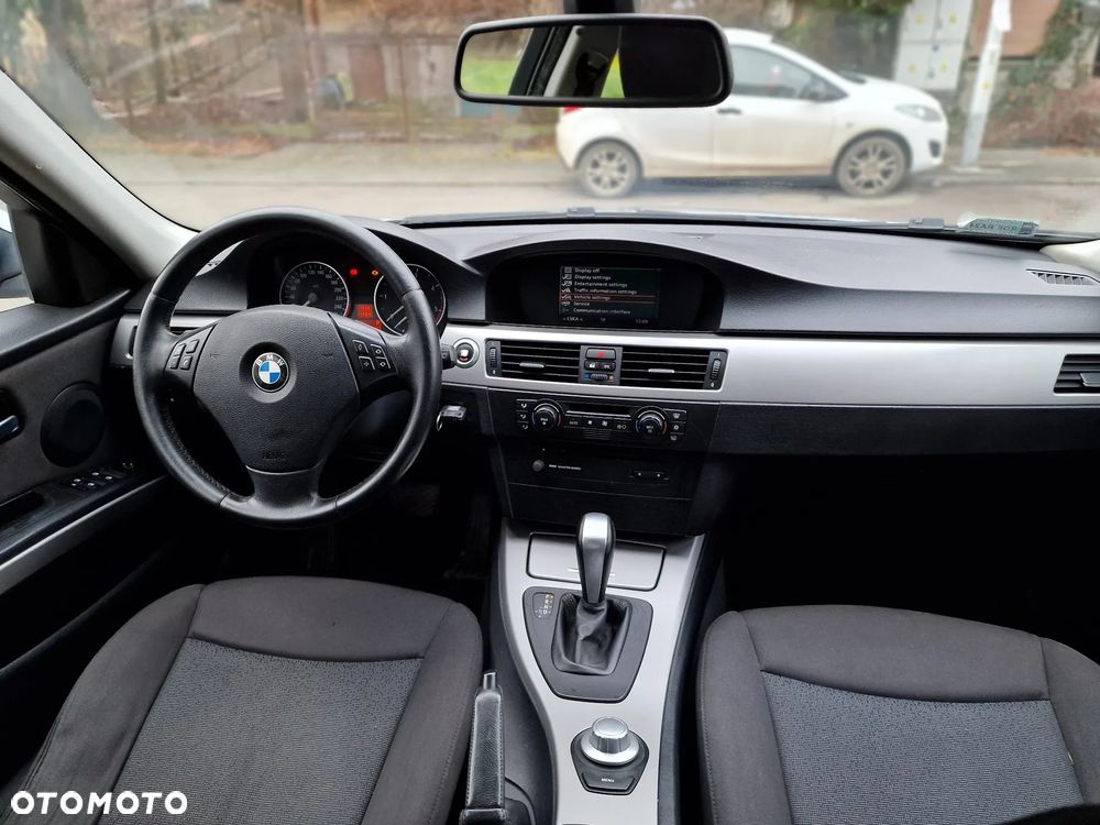 BMW Seria 3 - 23