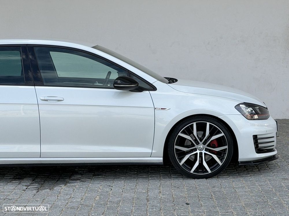 VW Golf 2.0 TSi GTi DSG - 13