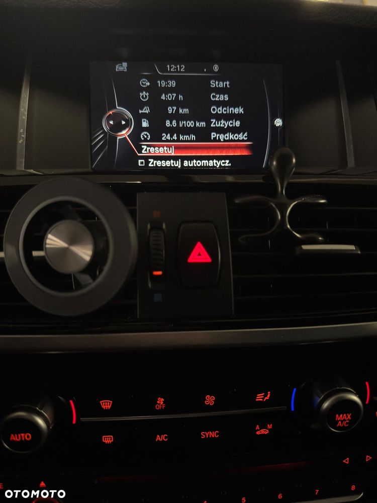 BMW X3 xDrive20d - 16