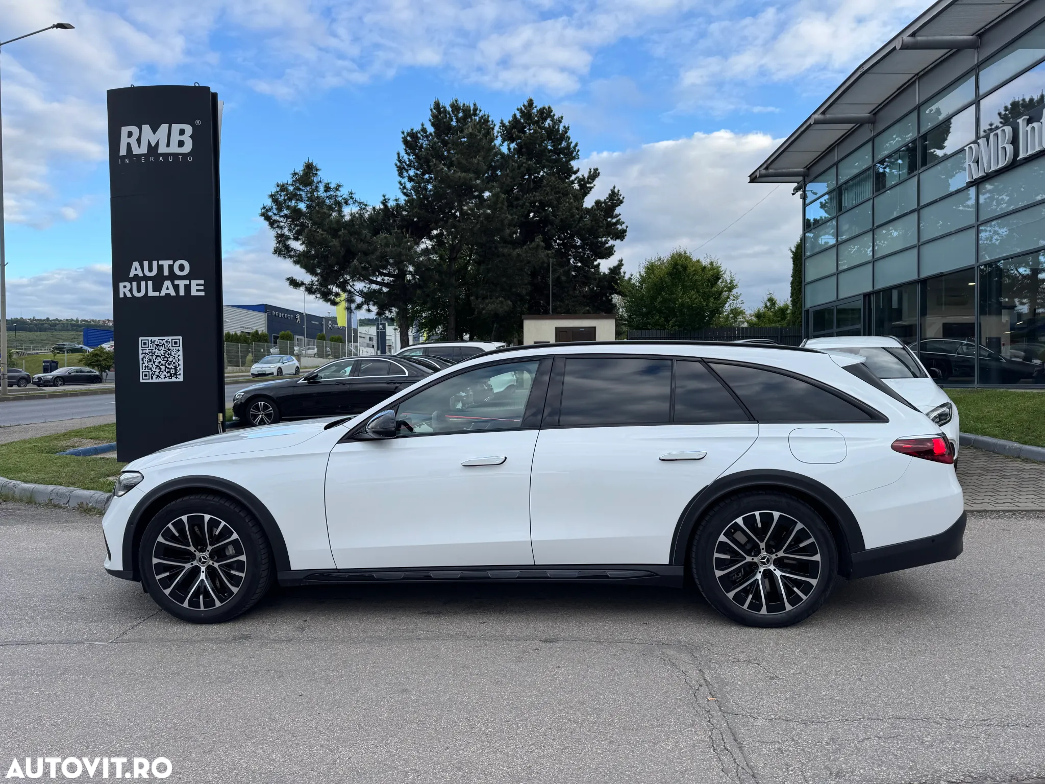 Mercedes-Benz E 300 Hybrid de All-Terrain 4MATIC Aut. - 15