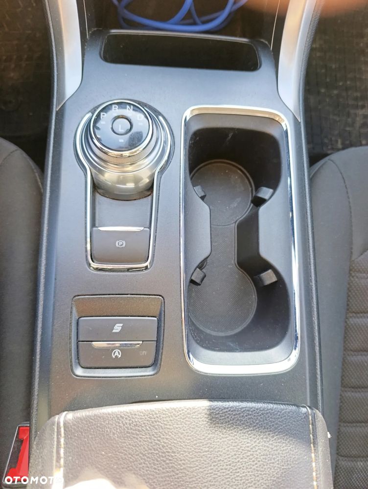 Ford Fusion - 14