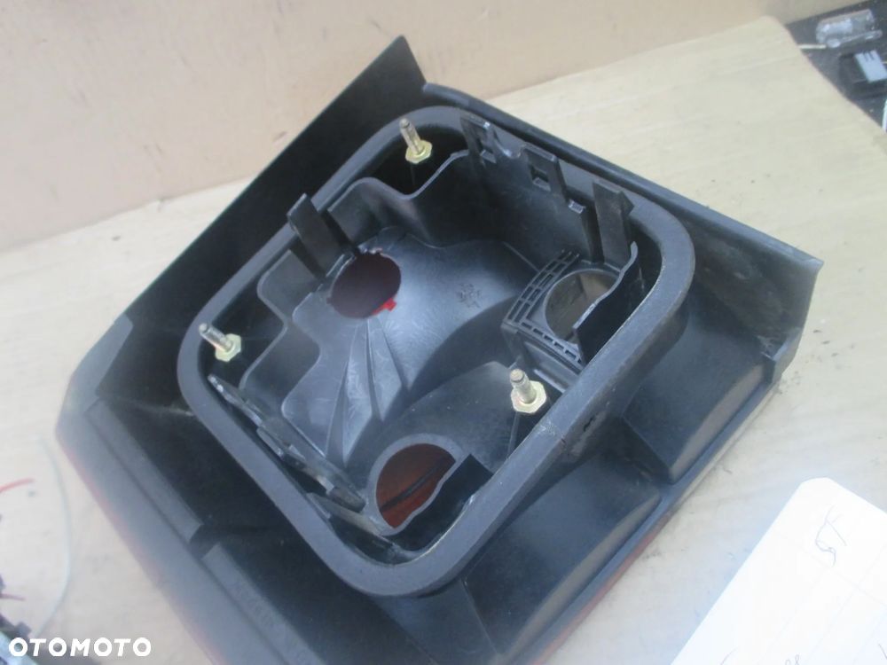 Lampa prawy tył VW T4 oryginał - 4