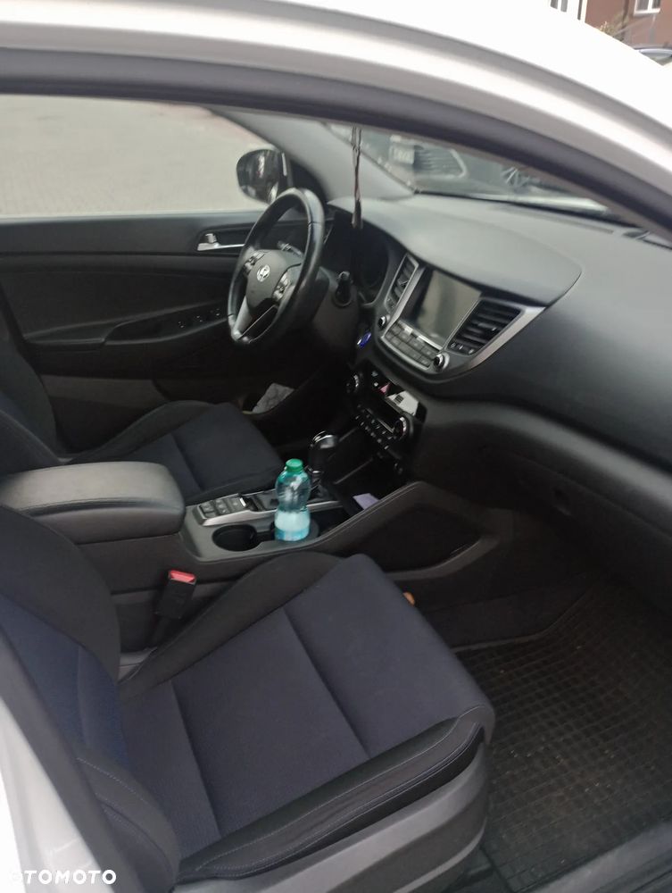 Hyundai Tucson 1.7 CRDI BlueDrive Style 2WD DCT - 9
