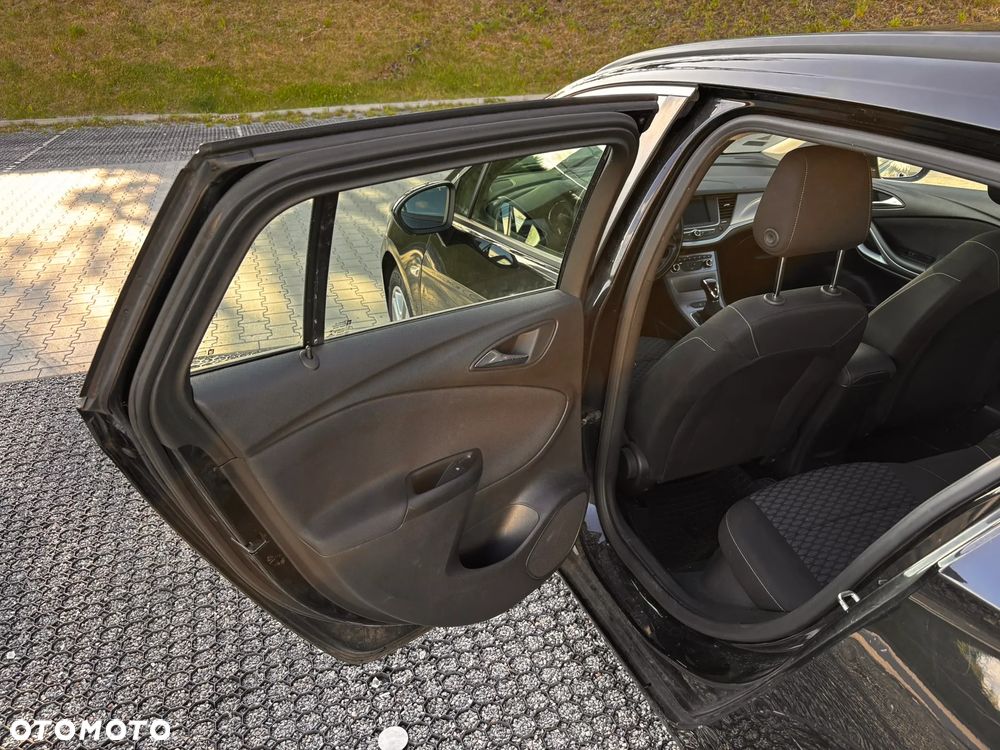 Opel Astra 1.4 T Enjoy - 22