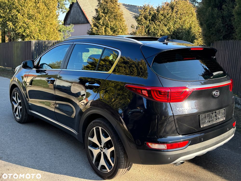 Kia Sportage 2,0 CRDI AWD GT Line - 4