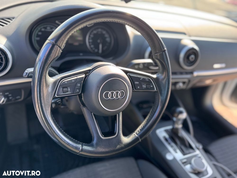 Audi A3 Sportback - 12