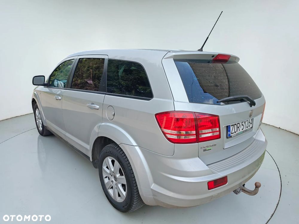 Dodge Journey - 3