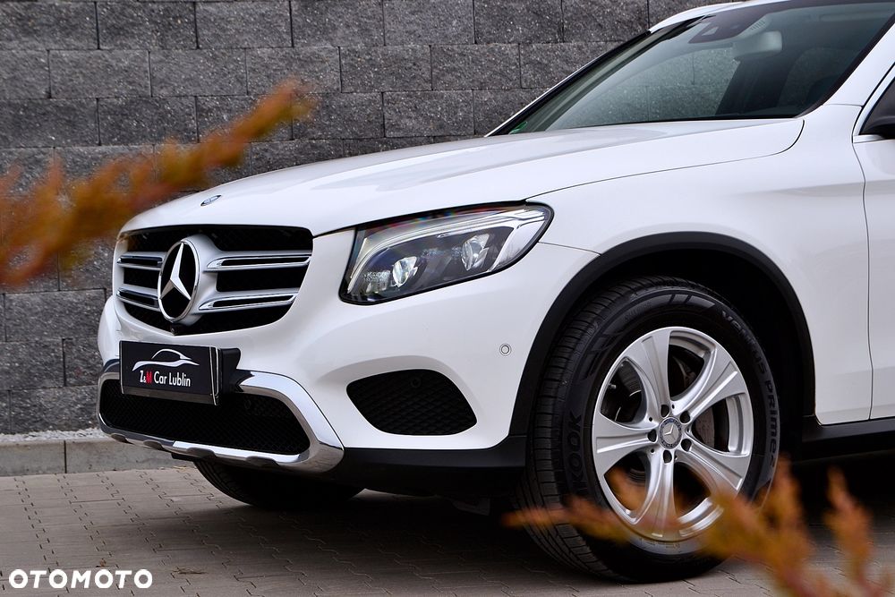 Mercedes-Benz GLC 250 4Matic 9G-TRONIC AMG Line - 10