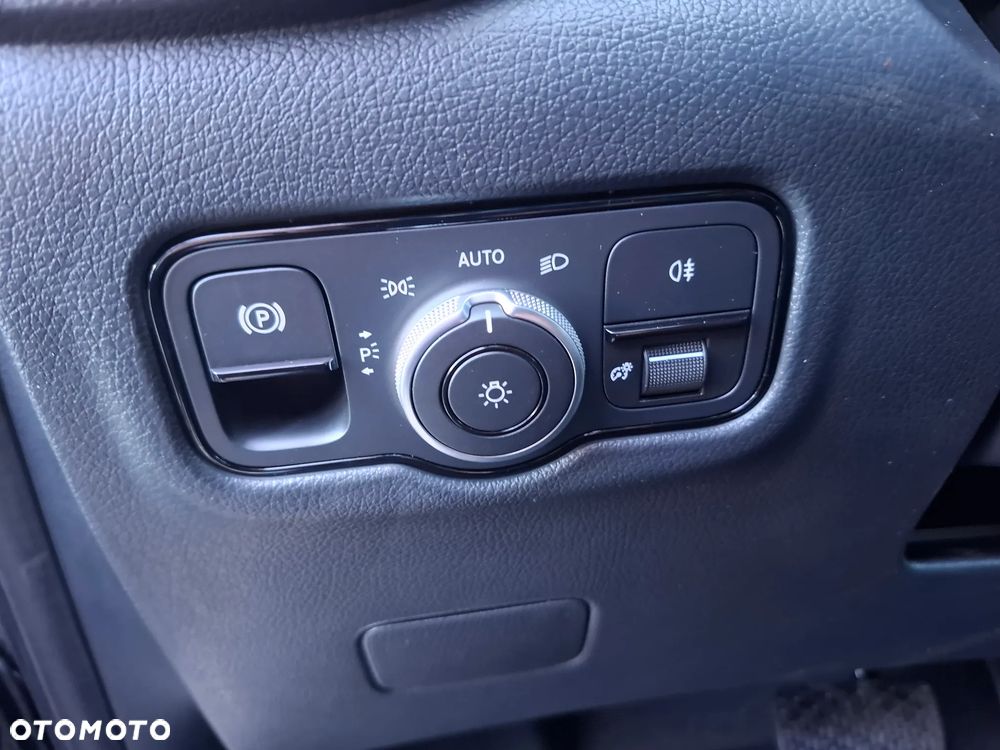 Mercedes-Benz Vito 119 CDI 4x4 Furgon SELEC Długi 3200 mm - 33