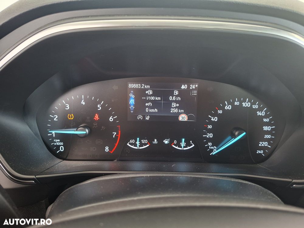 Ford Focus 1.0 EcoBoost Hybrid ACTIVE DESIGN - 9