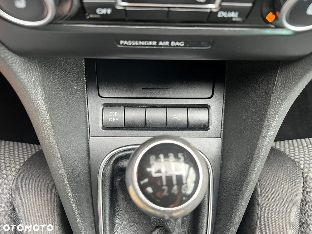 Volkswagen Golf - 16