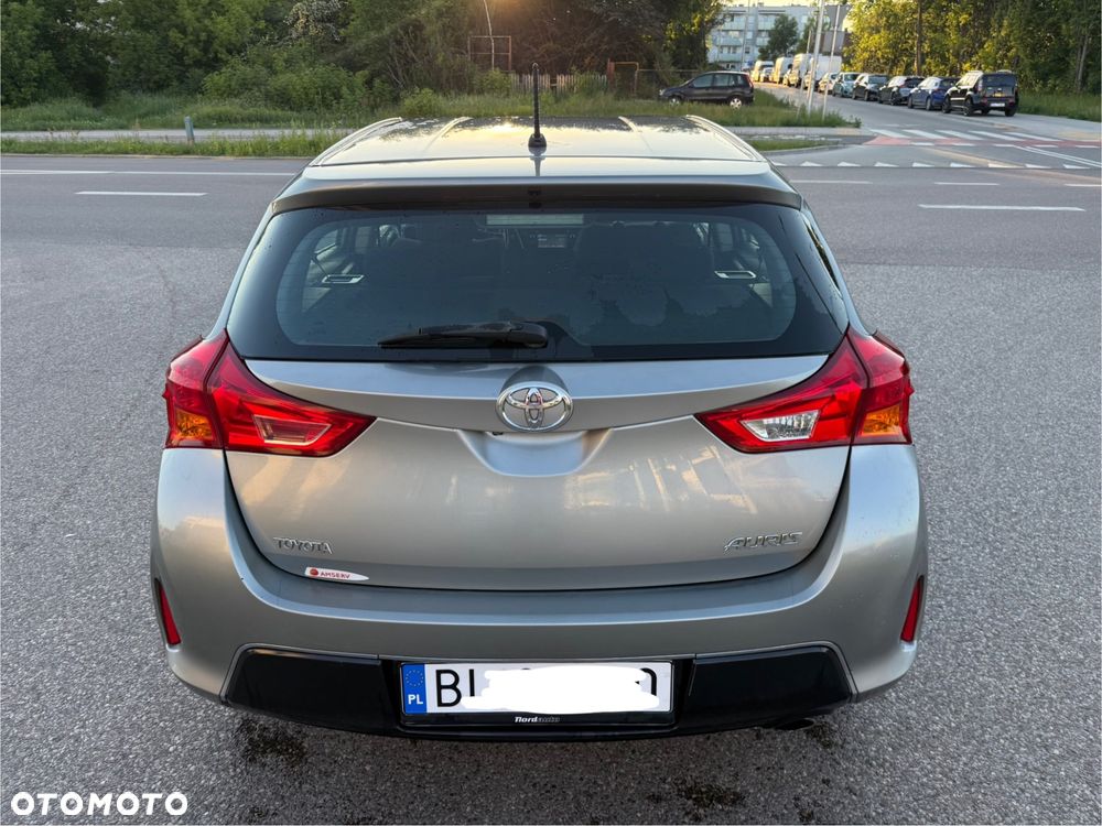 Toyota Auris 1.6 Executive - 8