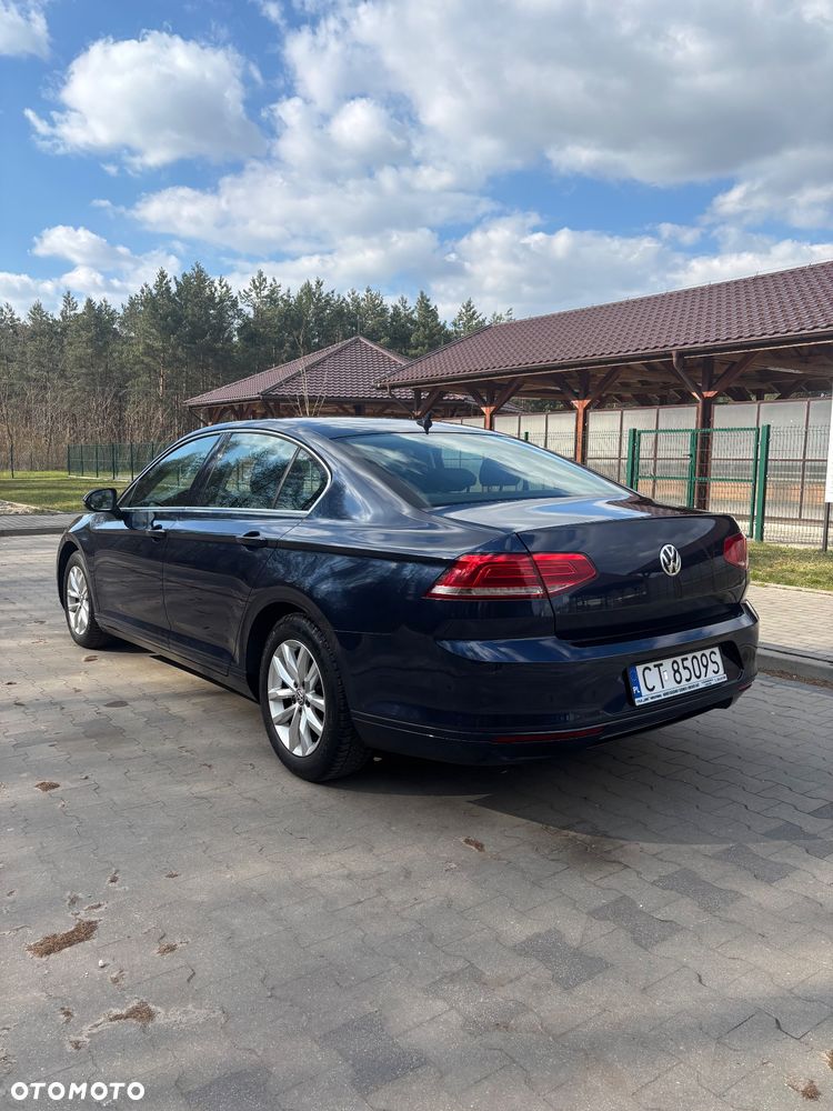 Volkswagen Passat 2.0 TDI SCR DSG Comfortline - 5
