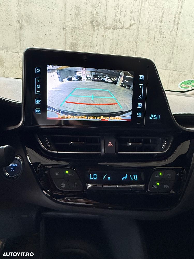 Toyota C-HR - 14