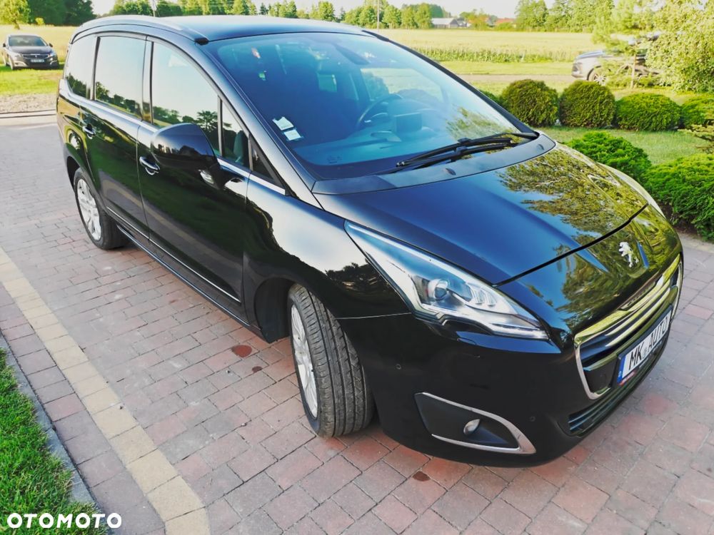Peugeot 5008 2.0 HDi Allure 7os - 8