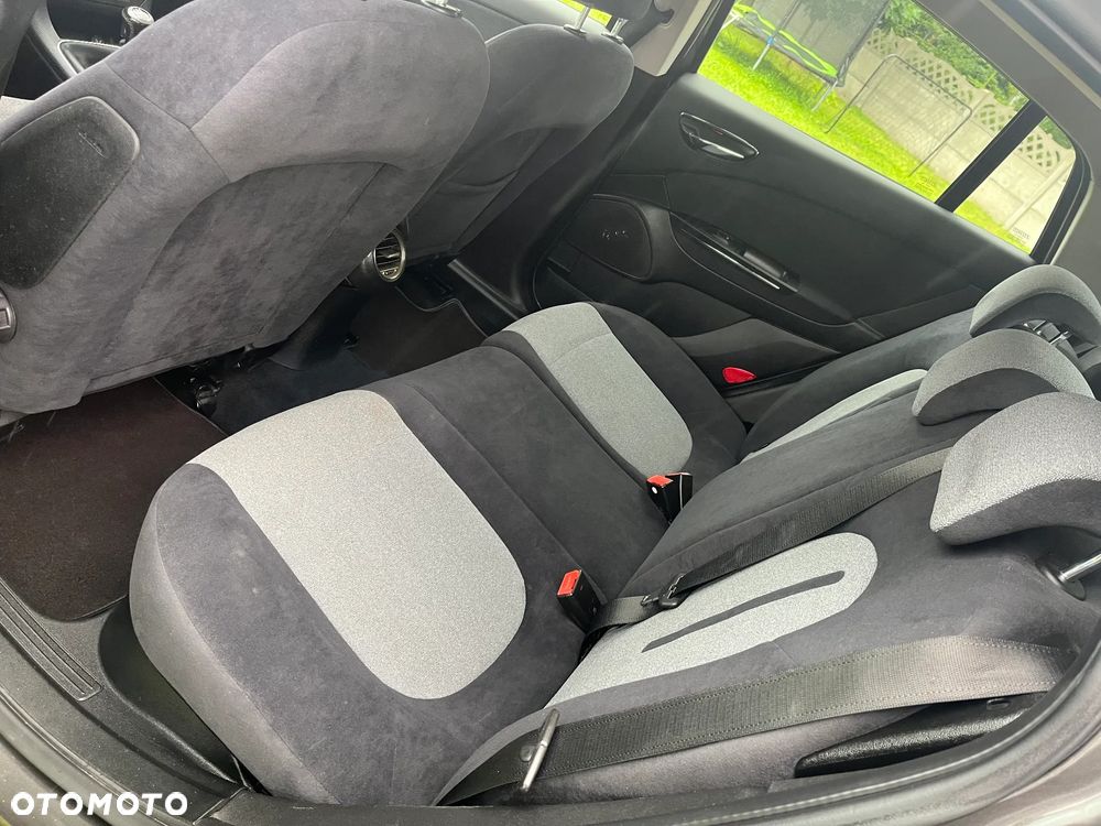 Fiat Bravo 1.9 Multijet Estiva Blue&Me - 12