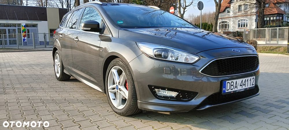 Ford Focus 1.5 TDCi DPF Start-Stopp-System ST-Line - 5