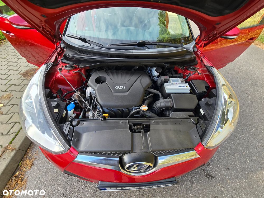 Hyundai Veloster 1.6 GDI Premium - 17