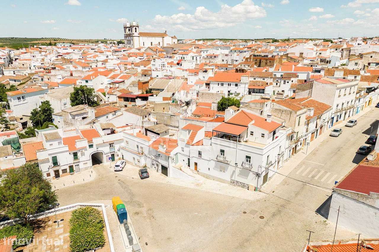 Apartamento T2 com Sótão, no Centro Histórico de Campo Maior - Grande imagem: 4/39