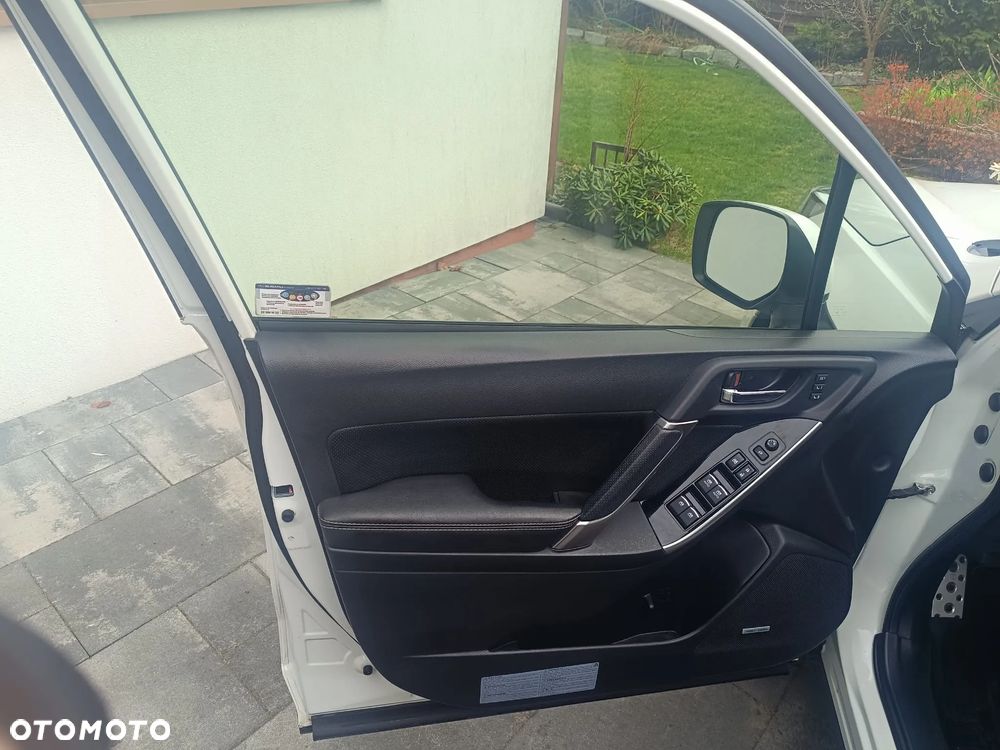 Subaru Forester 2.0 XT Sport Lineartronic - 10