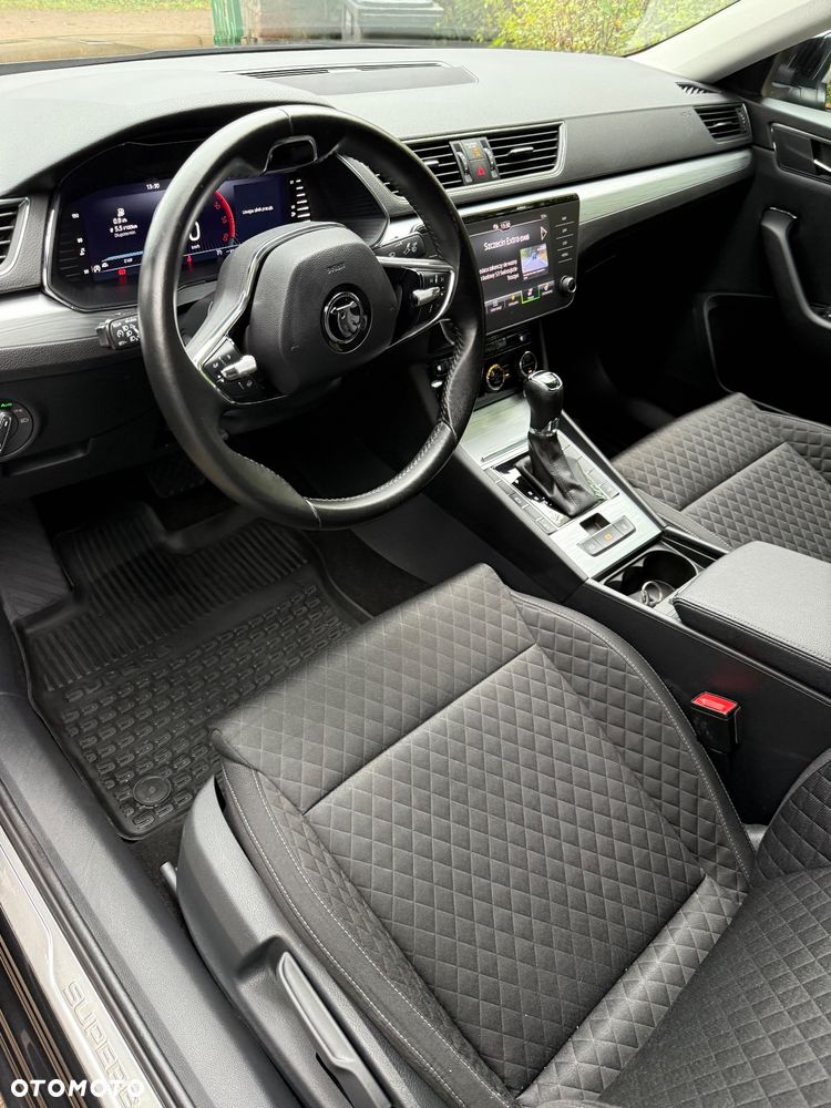 Skoda Superb 2.0 TDI SCR 4x4 Ambition DSG - 14