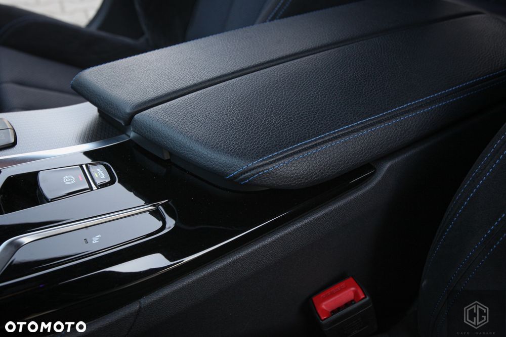 BMW Seria 5 520d xDrive M Sport sport - 27