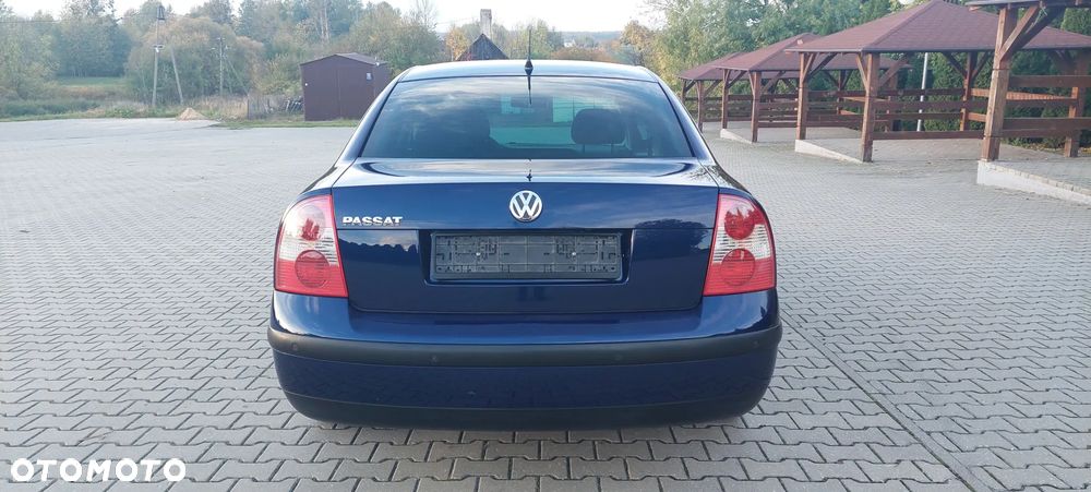 Volkswagen Passat - 17