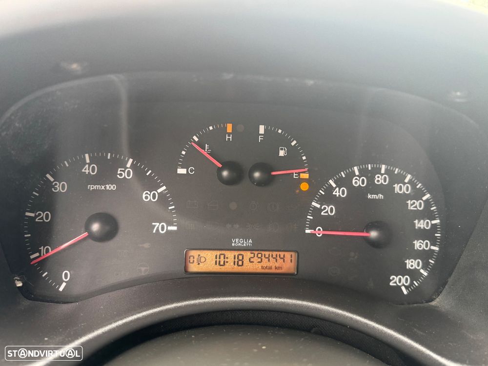 Fiat Punto 1.2 16V HLX - 20